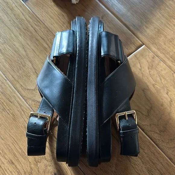 Auth. Marni black leather Fussbett sandal - Picture 3 of 7